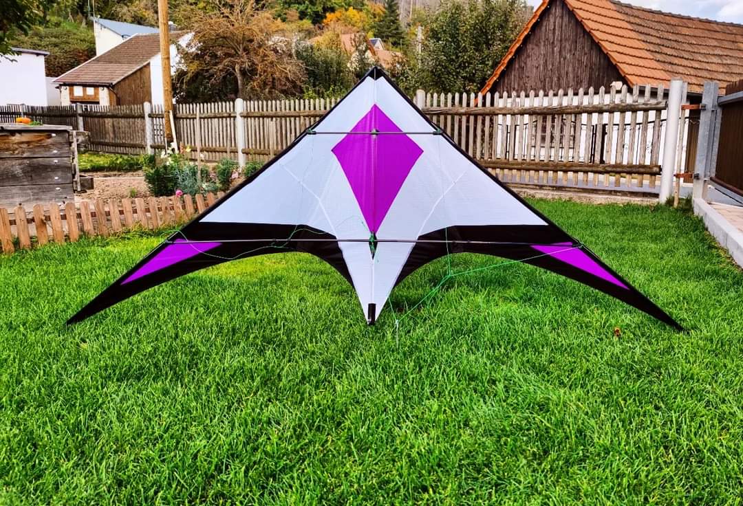 Diamondkites Nero UL