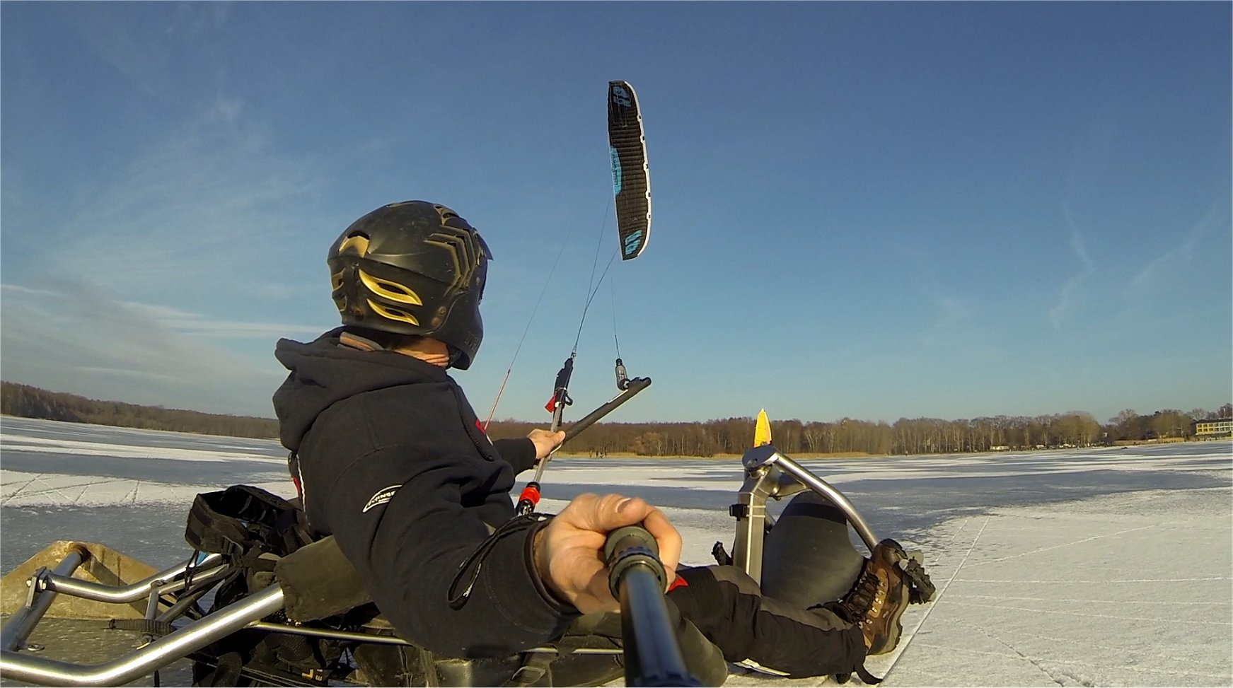 Eisbuggy auf dem Rangsdorfer See