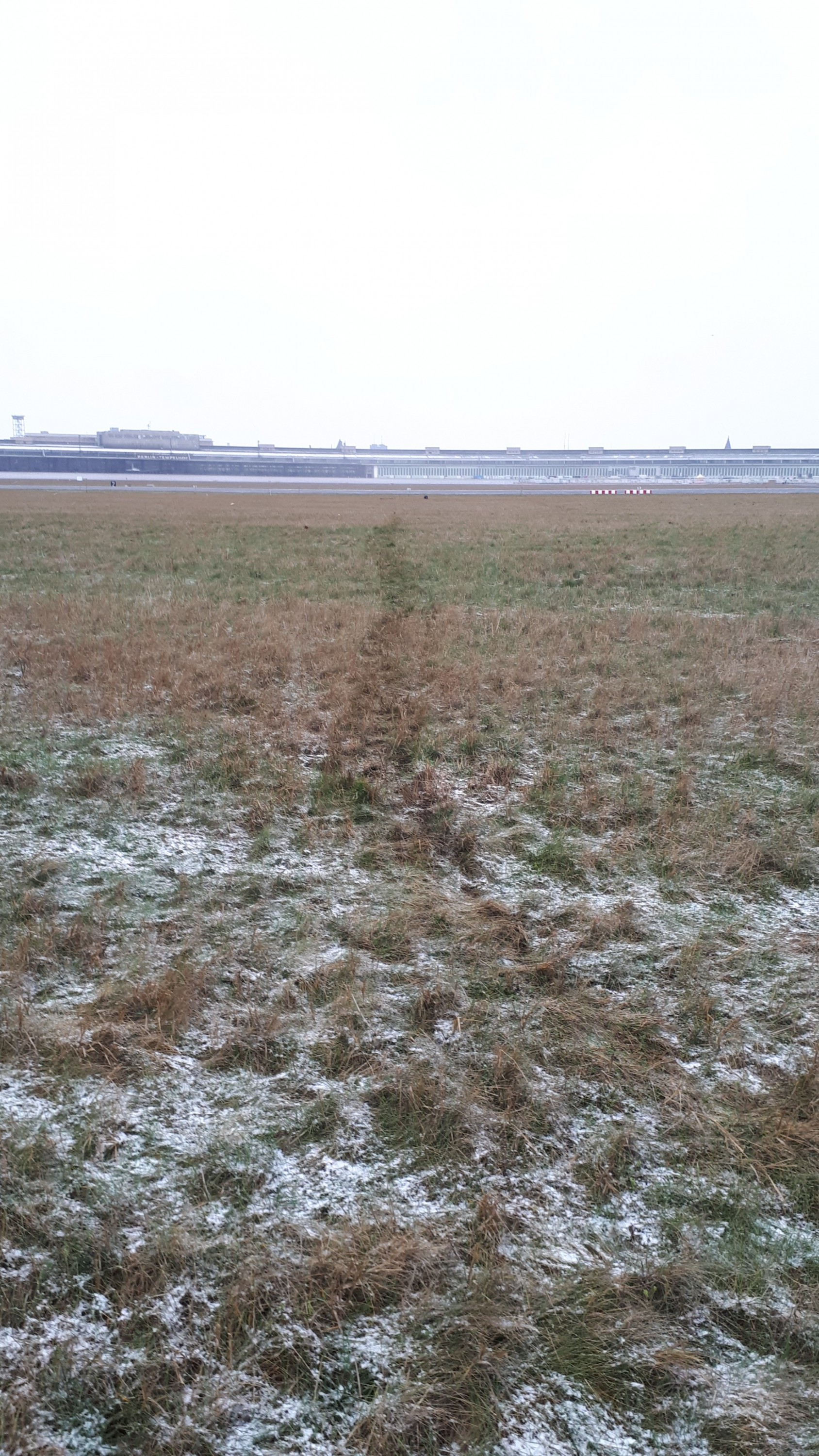 Tempelhofer Feld, Rutschpartie mit der Trinity